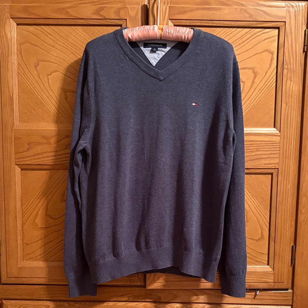 Tommy Hilfiger Men's Charcoal V-Neck Sweater